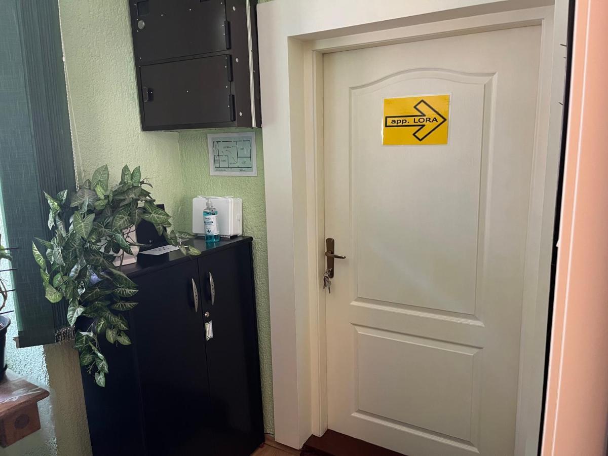 Appartement Apartman Lora à Rijeka Extérieur photo